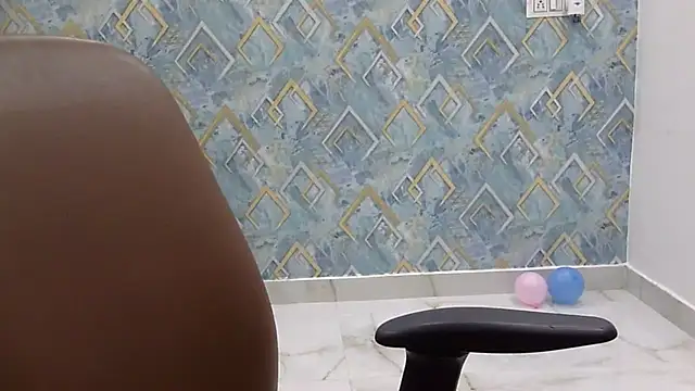 Show modela zoyaa-sexy na web-kameri