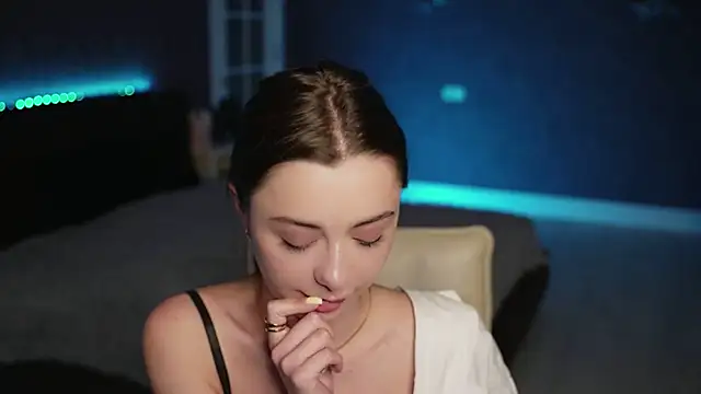 DinaCandy Chat XXX live