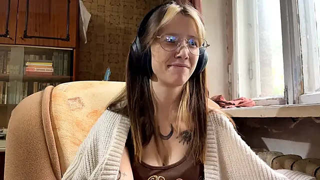 XXX chat uživo modela AliceGates