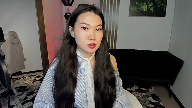LunaPurrr Adlı Modelin Canlı XXX Sohbeti