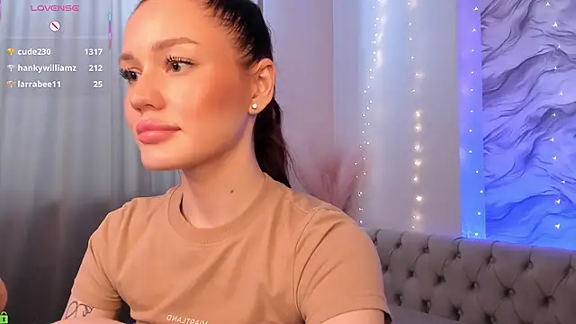 Aria_Mila Live XXX-chat