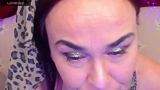 Онлайн чат XXX hotzlata