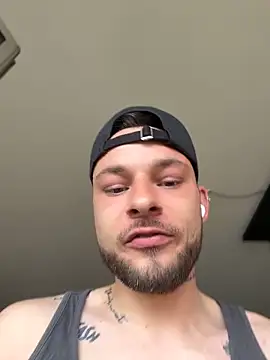 inkeddenis Live XXX Chat