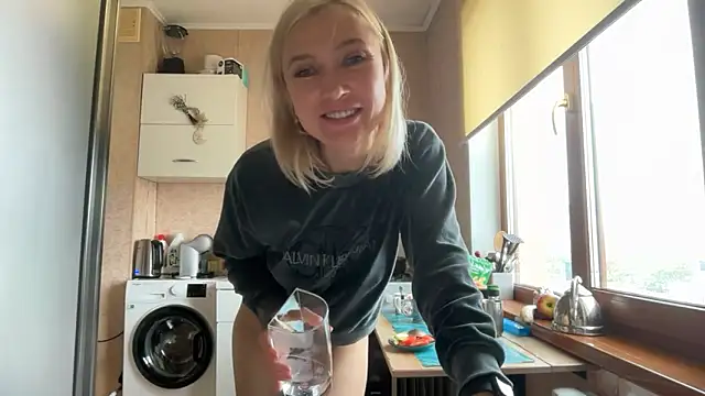 AngelJeni 现场XXX聊天