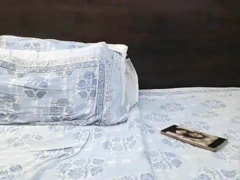 rm82bb élő XXX-chatje