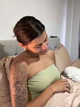 แชท XXX สดของ RachelWeisz_