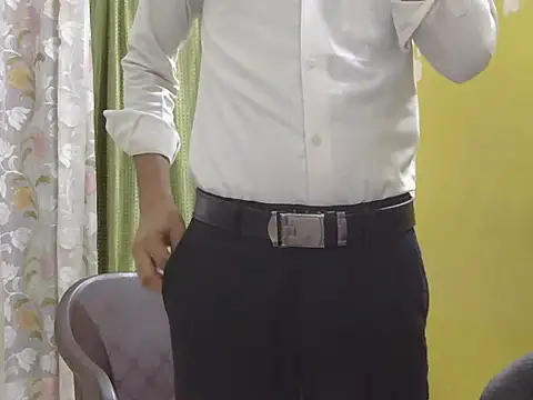 دردشة Stubborndesiboy الجنسية المباشرة