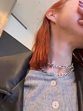 RosieSecret élő XXX-chatje