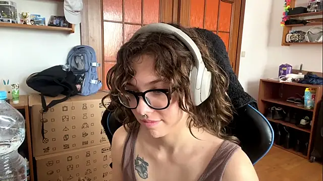 PillowPeachX Webcamshow