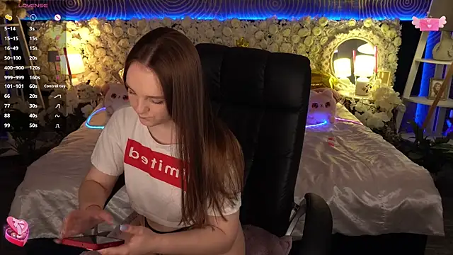 FoxyShy élő XXX-chatje