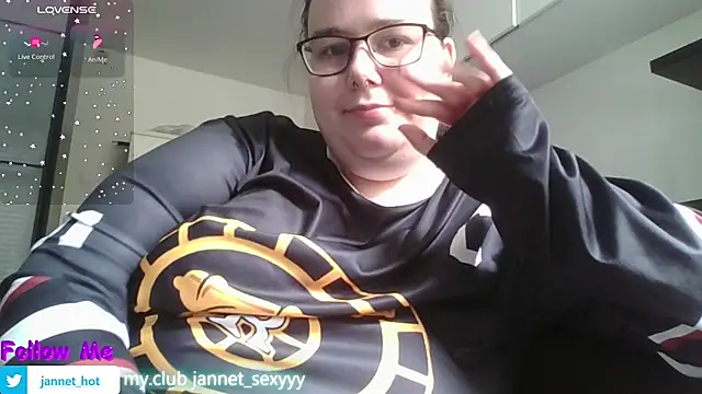 JannetPie's Live XXX Chat