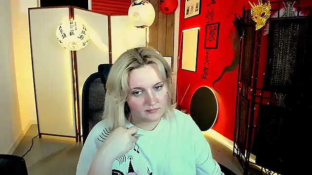 Chat XXX en directo de KathyBriggs