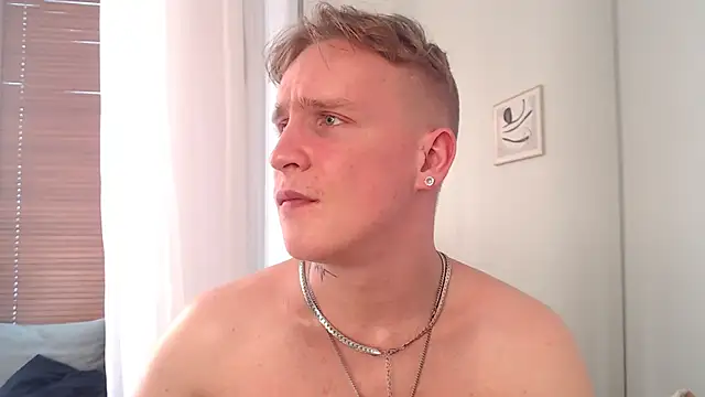 Онлайн чат XXX AlexxSweet