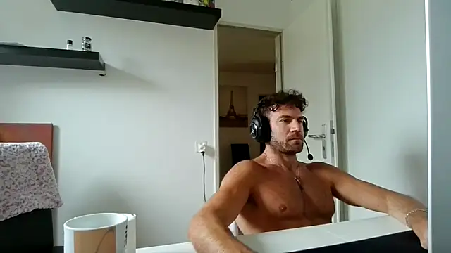 Živý XXX chat alpha-hunk