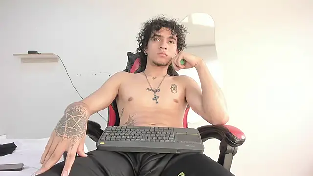 JackesTaylor Chat XXX in diretta
