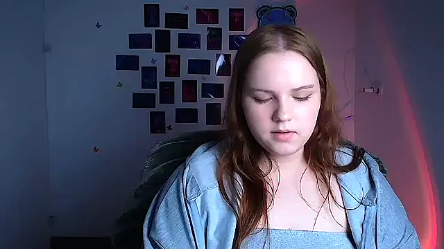 Chat XXX en directo de Kitty_Mia_Kitty