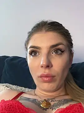 AishaDiamonds 라이브 XXX 채팅
