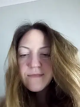 KattyLuuu লাইভ XXX চ্যাট
