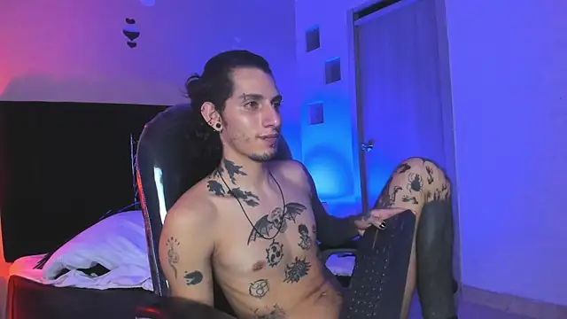 Vergil_Noir_ Live XXX-Chat