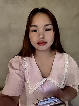 Mina_xYx 在線直播表演