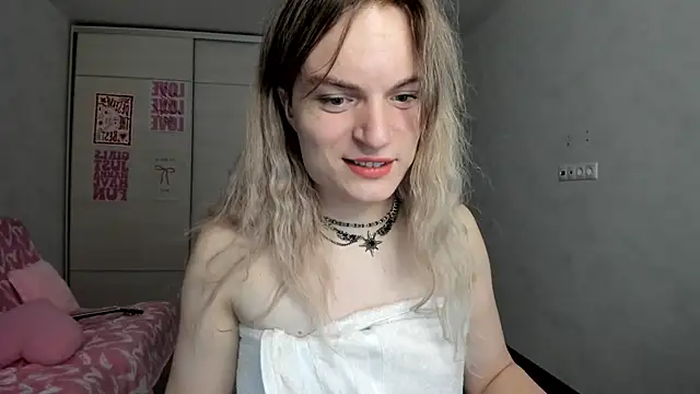 milliKira006n Webbikameraesitys