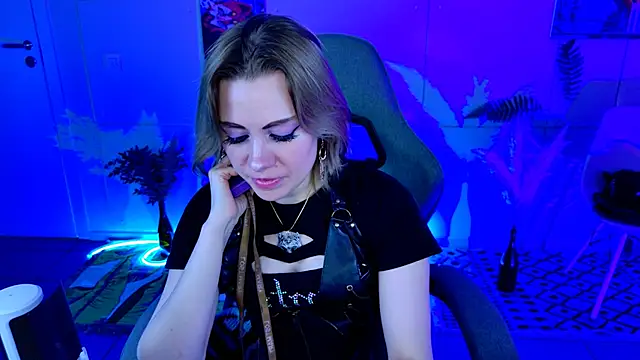 XXX chat uživo modela Kumiho_7777