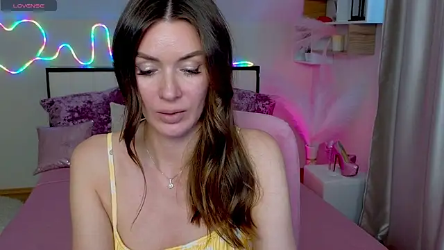 MicheleSantiago Webcam Show