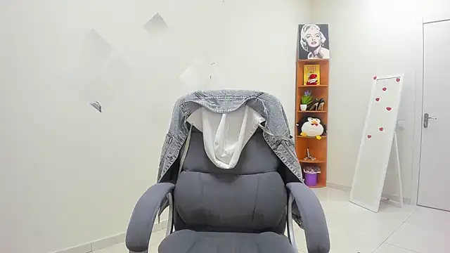 Doliss Live XXX-Chat