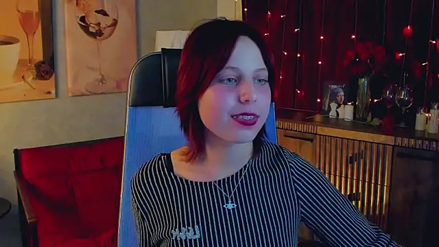 VivienneHebert's Live XXX Chat