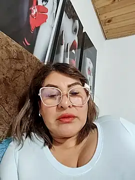 AlexxiaaMat live XXX chat