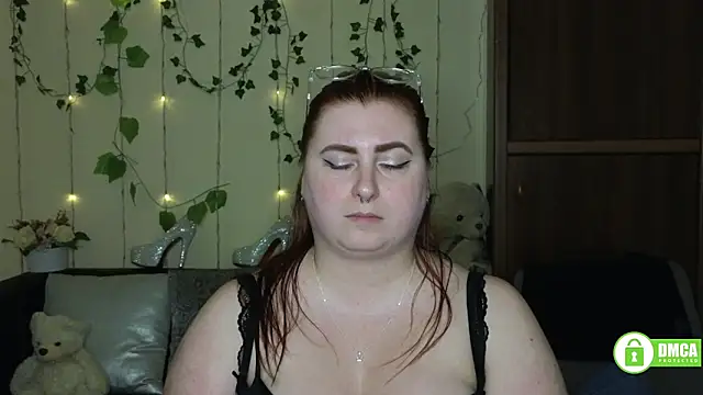 Chat +18 de Alicia_love00 ao vivo