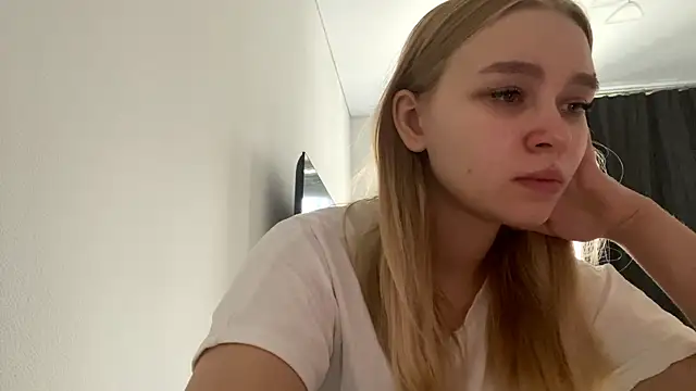 Leifuture Adlı Modelin Canlı XXX Sohbeti