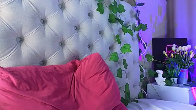 SallyCha Adlı Modelin Canlı XXX Sohbeti