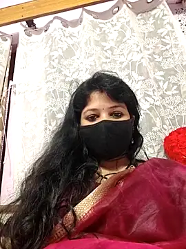 Priyaji7575 网络视讯表演