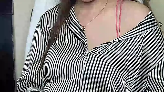 Nyra-Goddess Obrolan Langsung XXX