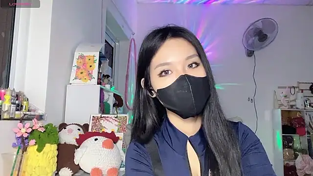 Tieu-May's Live XXX Chat