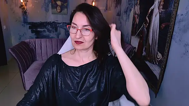 UnaTerra élő XXX-chatje
