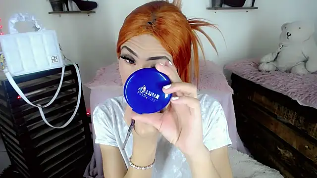 Chat +18 de NathalialLooes ao vivo
