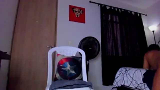 Cloudy_pigDude's Webcam Show
