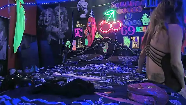 Splash_Queen420's Webcam Show