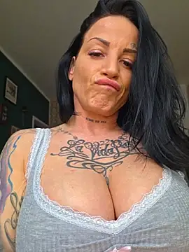 EmilyDiazofficial Live XXX-Chat