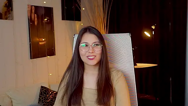 ElisonAvergarden Adlı Modelin Canlı XXX Sohbeti