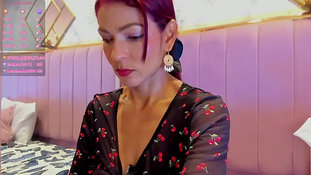 HannaPetit Adlı Modelin Canlı XXX Sohbeti