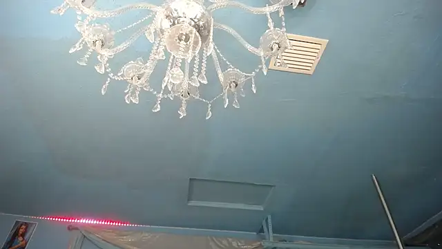 ADRIANNA_FOX élő XXX-chatje