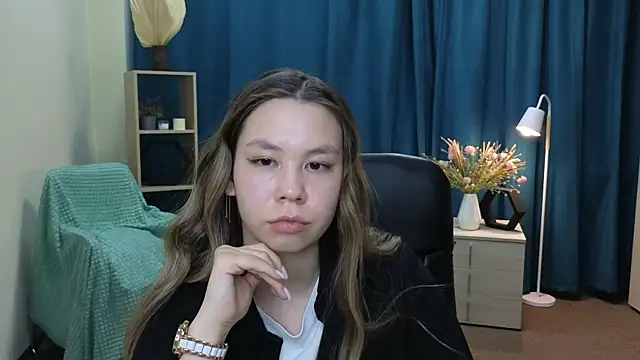 RoxanneCrandal – Naživo XXX chat