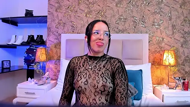 Chatroom XXX en direct de ValkyriaSteel