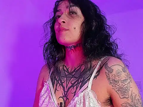 Živý XXX chat sarah_benjjaminn