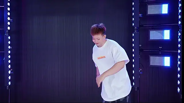 YD-Boy 网络视讯表演