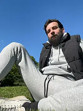 Michel_huge Webcam show