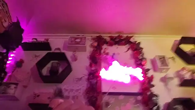 xKittyMeowz Live XXX-chat